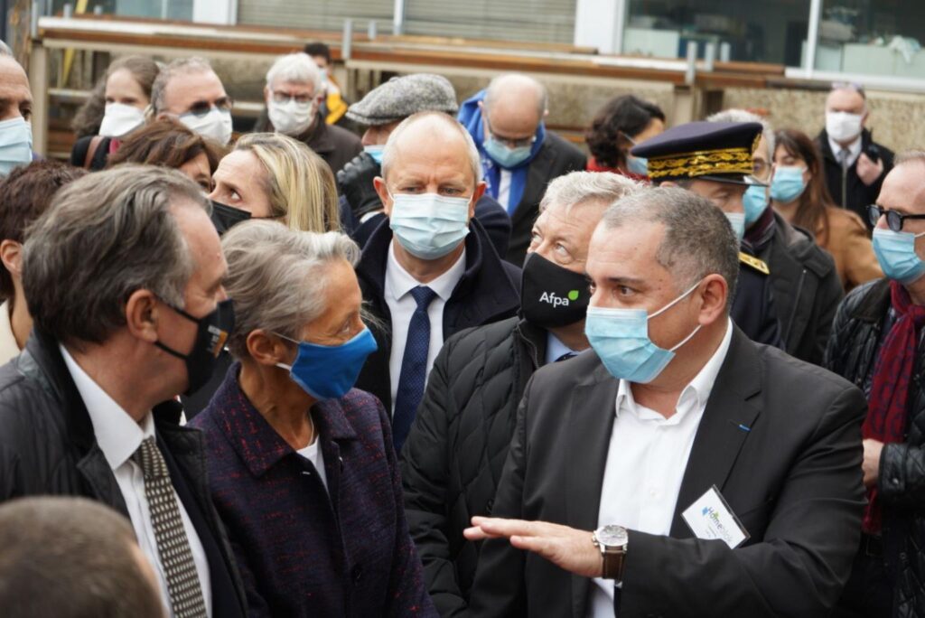 La Ministre du Travail Elisabeth Borne visite l’usine Homeblok