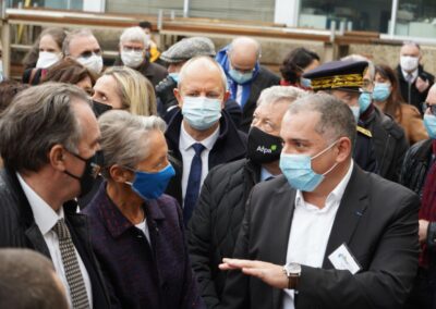 La Ministre du Travail Elisabeth Borne visite l’usine Homeblok