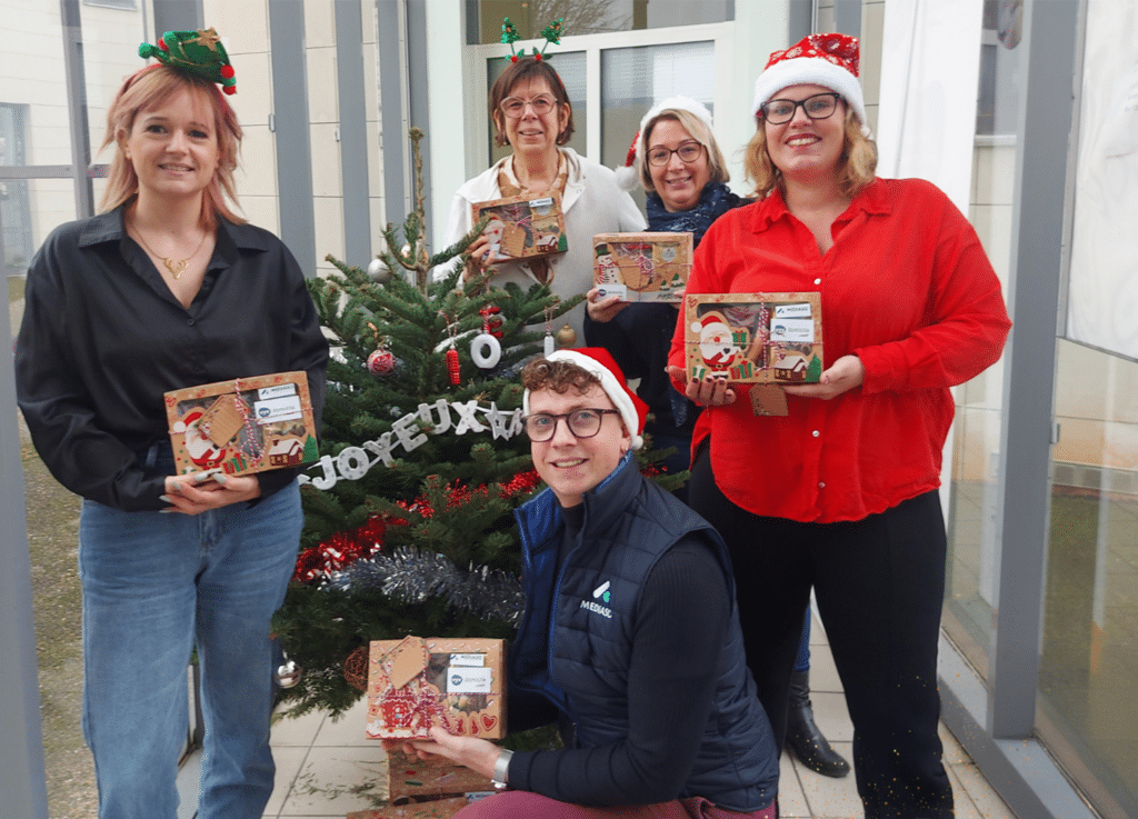 MEDIASO rompt la solitude de nos aînés à Noël