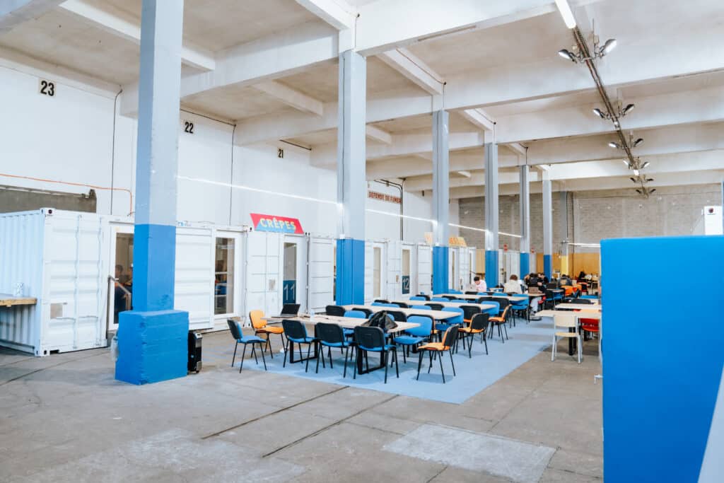 Homeblok installe le campus temporaire de La Plateforme aux Docks des Suds