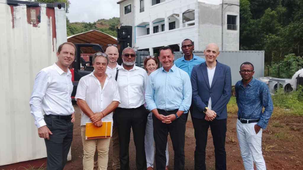 Quand l’inclusion rencontre l’innovation à Mayotte : Visite de Thibaut Guilluy chez Homeblok